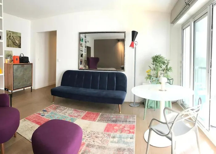 Another Attractive Flat Near By St-Germain, St-Placide